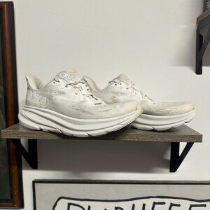 Hoka One Clifton 9 Low Women Size 7.5B 1127896-WWH Triple White Running Shoe
